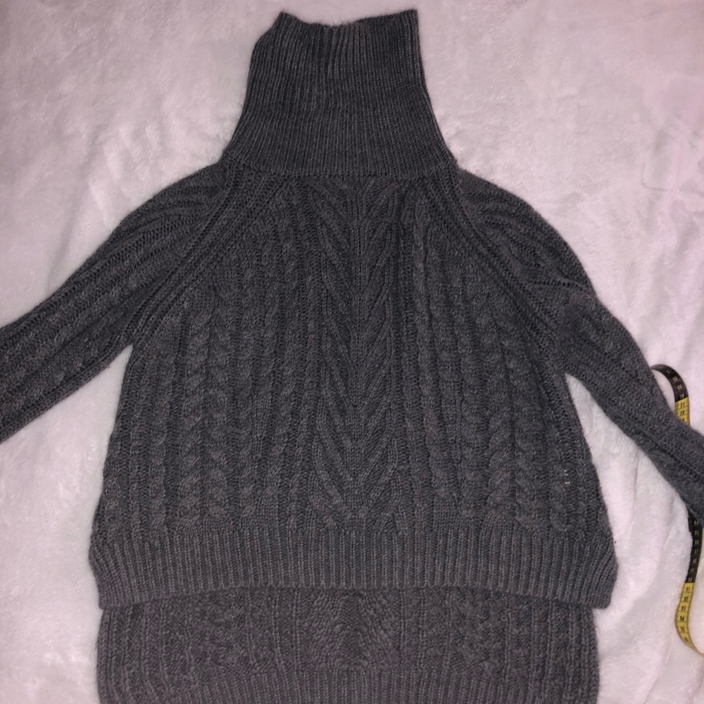 Dreamers Wool Sweater Crop